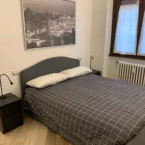 Apartament Andrea, Mediolan